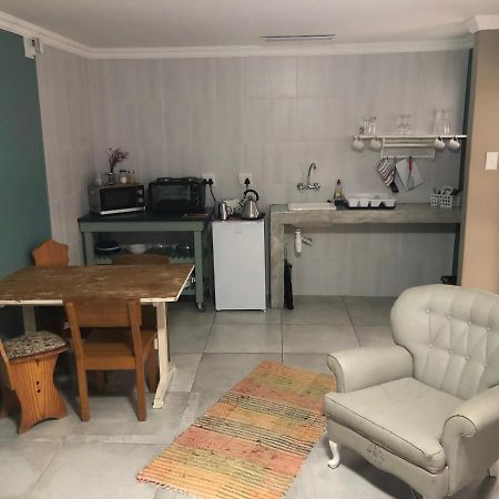 Namibia Nights Accommodation Суакопмунд Екстериор снимка