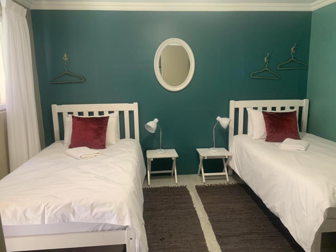 Namibia Nights Accommodation Суакопмунд Екстериор снимка