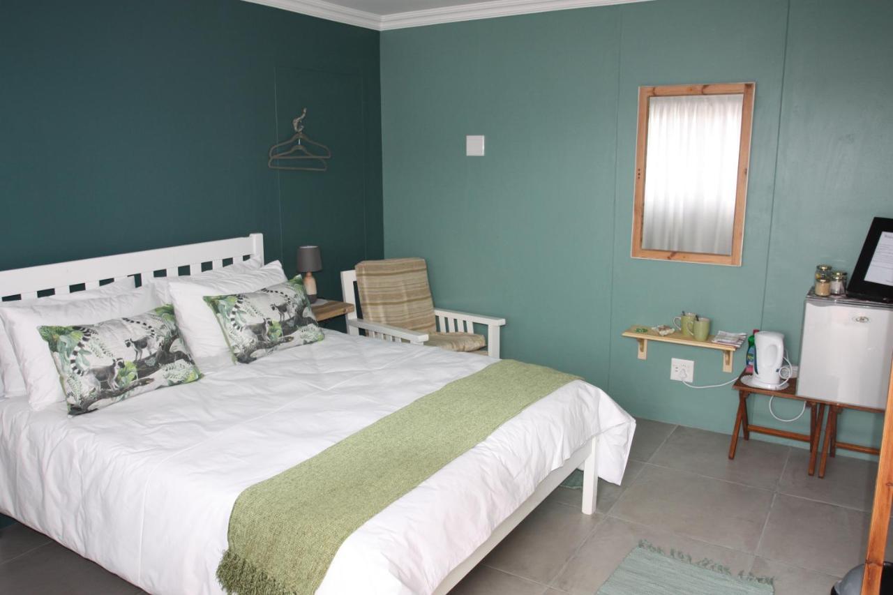 Namibia Nights Accommodation Суакопмунд Екстериор снимка