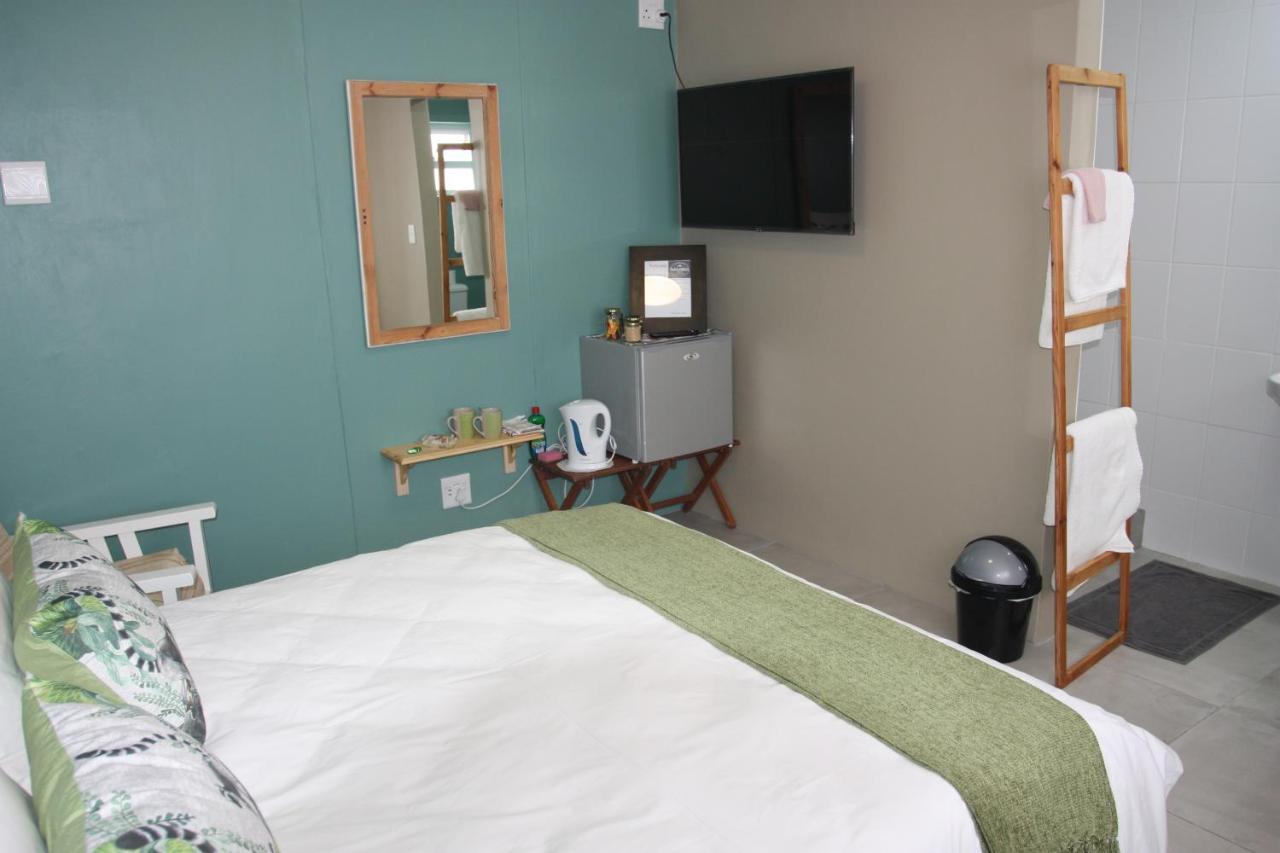 Namibia Nights Accommodation Суакопмунд Екстериор снимка